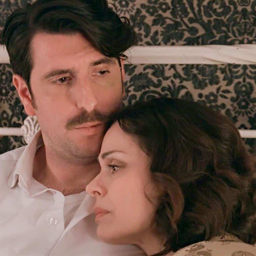 Grand Hotel: Ο Ρήγας κάνει πρόταση γάμου στην Κυβέλη