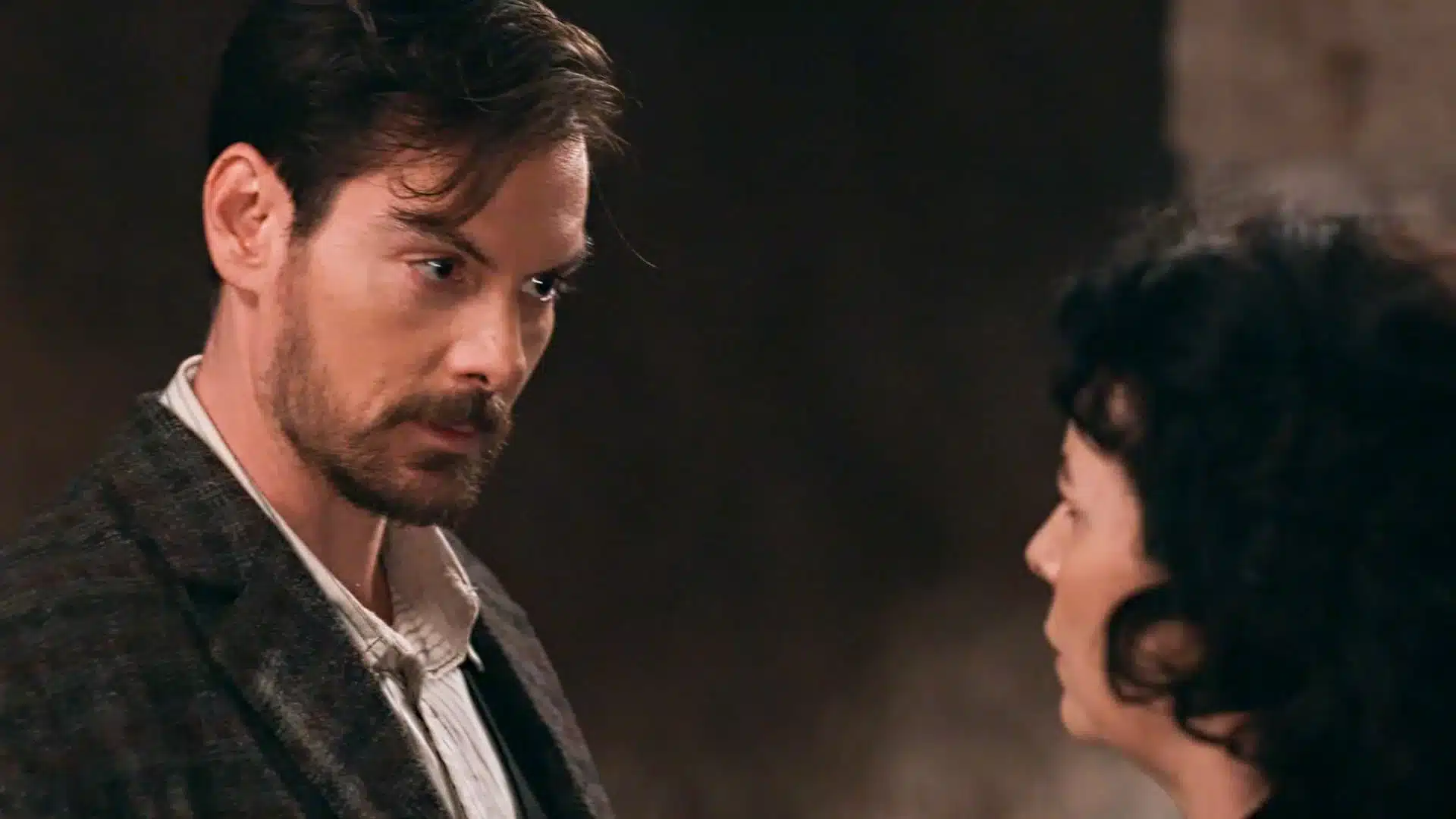 Grand Hotel: Φυγή σοκ! Ο Πέτρος το σκάει στη Βουλγαρία 7 Grand Hotel: Φυγή σοκ! Ο Πέτρος το σκάει στη Βουλγαρία