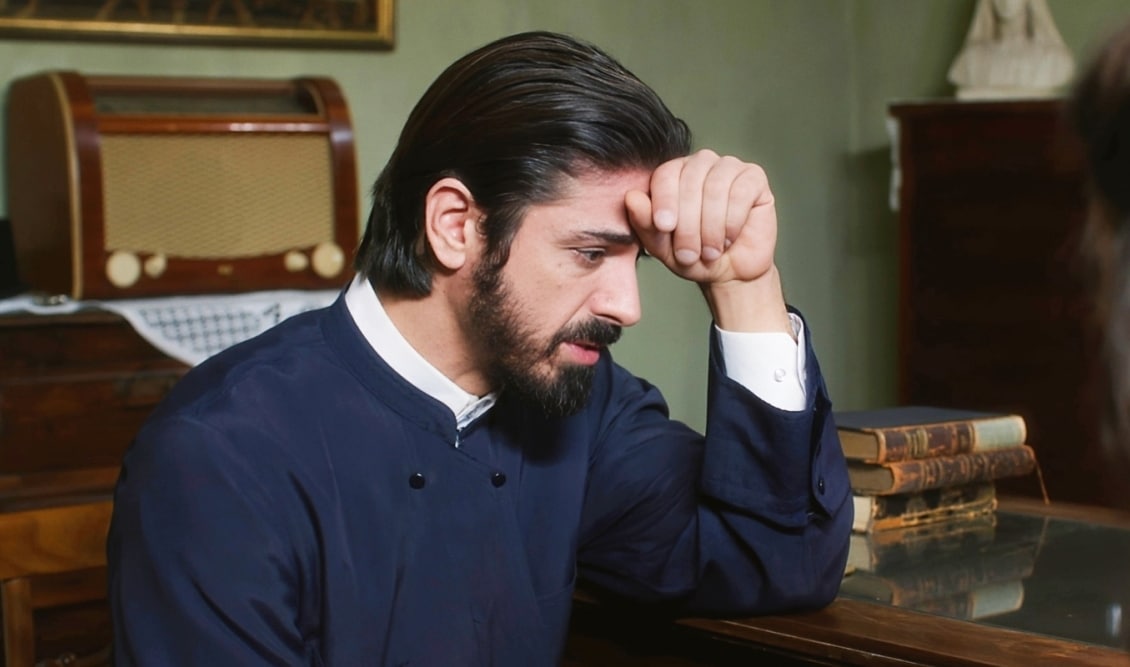 Άγιος Έρωτας: Ο Νικόλαος πετάει τα ράσα για χάρη της Χλόης