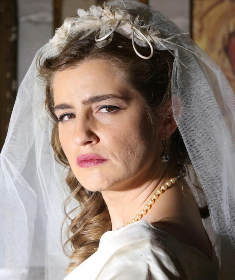 ΑΓΡΙΕΣ ΜΕΛΙΣΣΕΣ ΕΠΕΙΣΟΔΙΟ 4 (VIDEO)