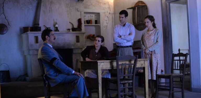 ΑΓΡΙΕΣ ΜΕΛΙΣΣΕΣ: (10/11): Ο Νέστορας ανακαλύπτει κάτι ύποπτο