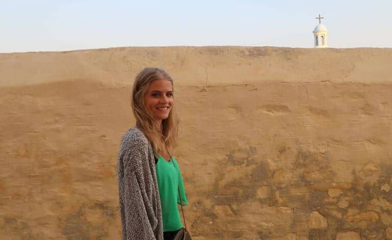 Δανάη Μιχαλάκη: Η «Δρόσω» από τις Άγριες Μέλισσες γεννήθηκε με το γονίδιο του ηθοποιού