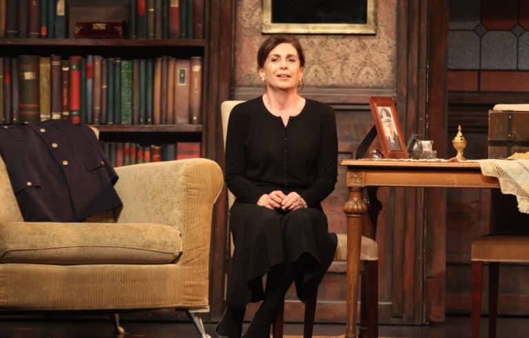 Κατερίνα Διδασκάλου: Οι “Άγριες μέλισσες” στην παράστασή της