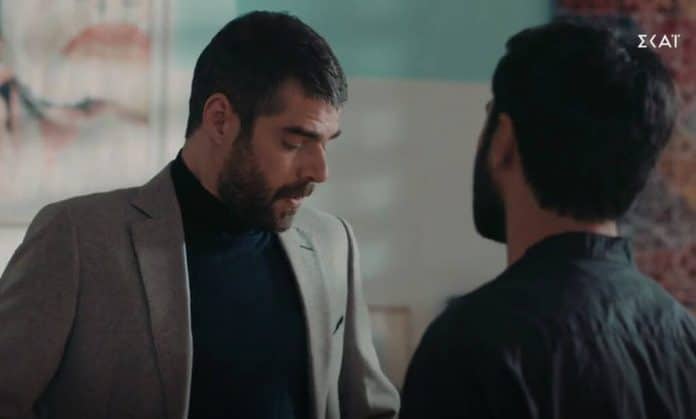 8 ΛΕΞΕΙΣ – Εξελίξεις: Ο Μιχαήλ κάνει ένα πολύ ύποπτο τηλεφώνημα