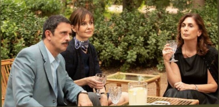 ΑΓΡΙΕΣ ΜΕΛΙΣΣΕΣ: ΕΠΕΙΣΟΔΙΟ 44 (VIDEO)