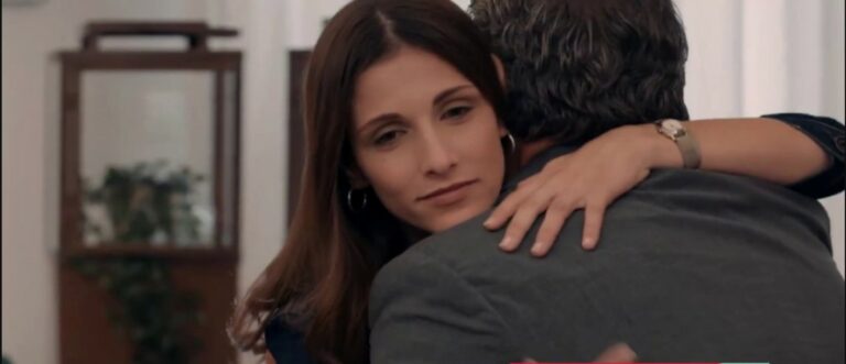 8 ΛΕΞΕΙΣ: Η απάτη, οι τύψεις, το διαζύγιο και η μήνυση