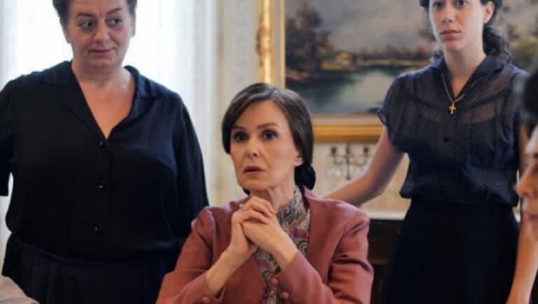 Αποκαλύψεις – φωτιά στις Άγριες Μέλισσες! Το μυστικό που κρατάει η Ανέτ κρυμμένο…