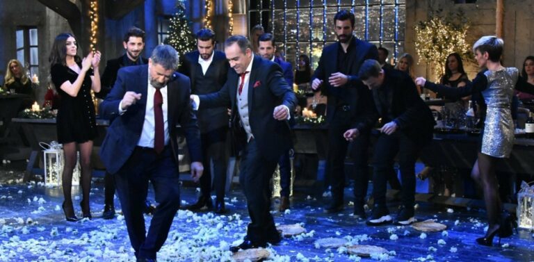 Εορταστικό «Στην υγειά μας»: Ο Ντάνος με τον Θέμη Αδαμαντίδη και το ζεϊμπέκικο