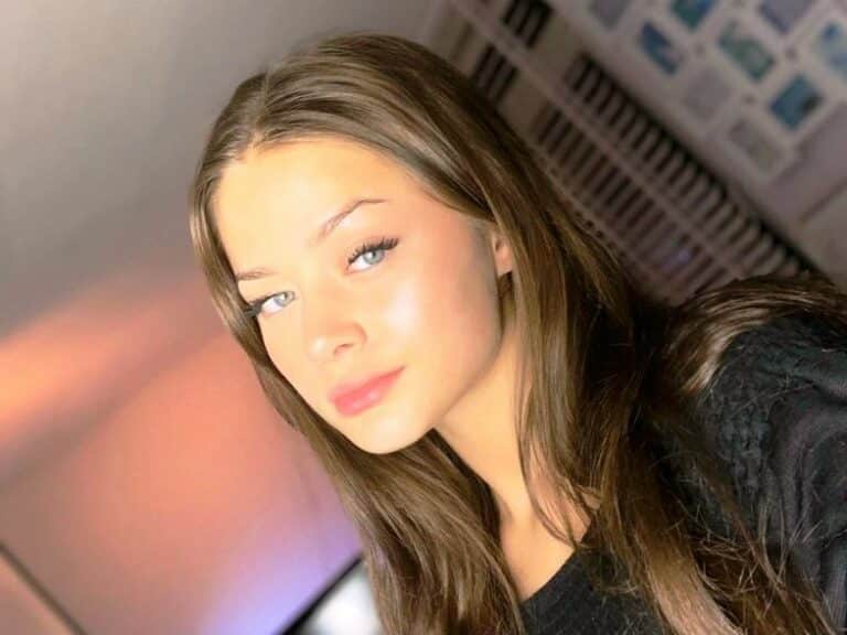 Η 17χρονη Στεφανία Λυμπεράκη φαβορί για τη Eurovision!