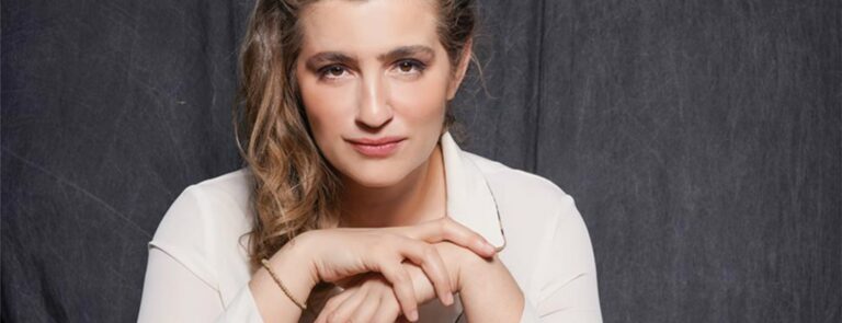 Αντέχετε να το δείτε; Η Μαρία Κίτσου από τις «Άγριες Μέλισσες» γυμνή πρίν απο 12 χρόνια (βίντεο)