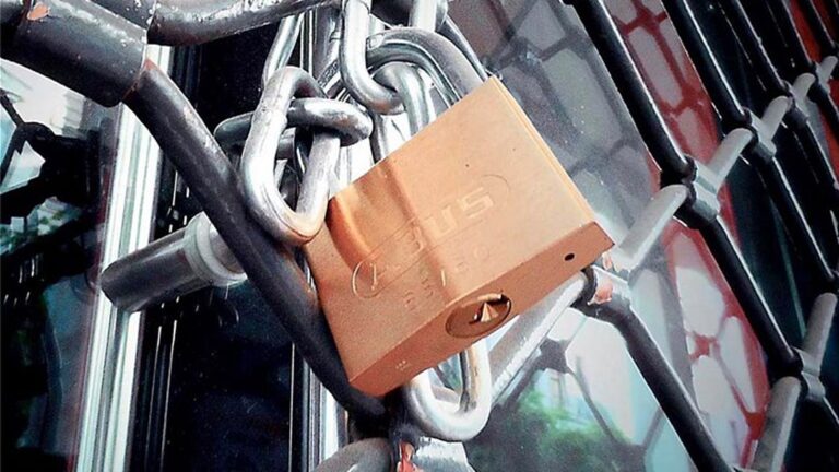 Αυτές είναι οι επιχειρήσεις που πρέπει να κλείσουν την Τετάρτη – Η λίστα με τους κωδικούς