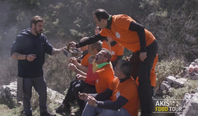 Η εκπομπή «Akis’ Food Tour» σε ένα γευστικό ταξίδι στην εύφορη γη της Βοιωτίας στην Λιβαδειά και στον Παρνασσό! (VIDEO)