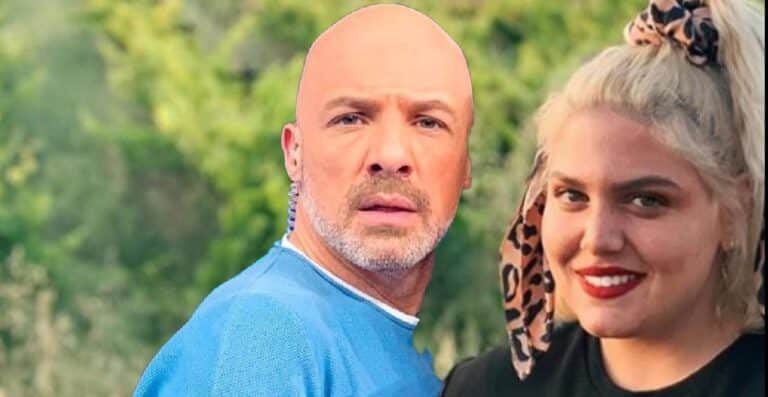 Μένει στον Μουτσινά ή πάει Mega;