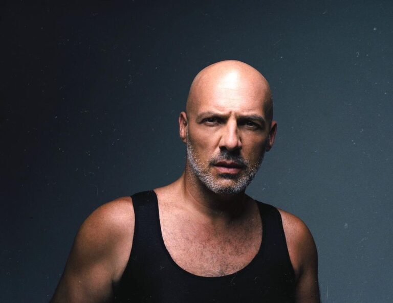 Μουτσινάς: Επικρατέστερος για παρουσιαστής του νέου μεγάλου πρότζεκτ του ΣΚΑΪ