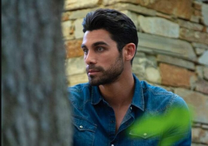 diavaseto The Bachelor Telikos pote