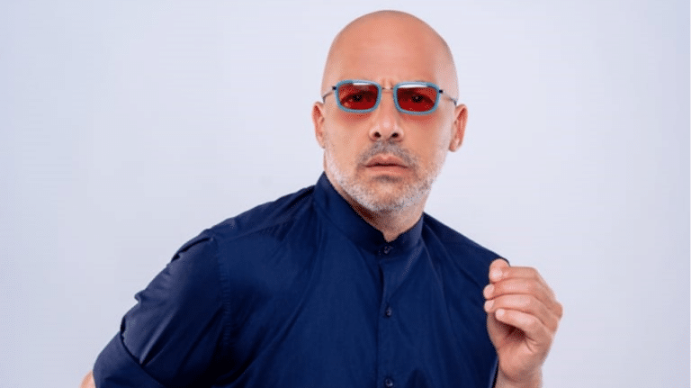 The Voice: Θα παρουσιάσει το μουσικό ριάλιτι ο Νίκος Μουτσινάς;