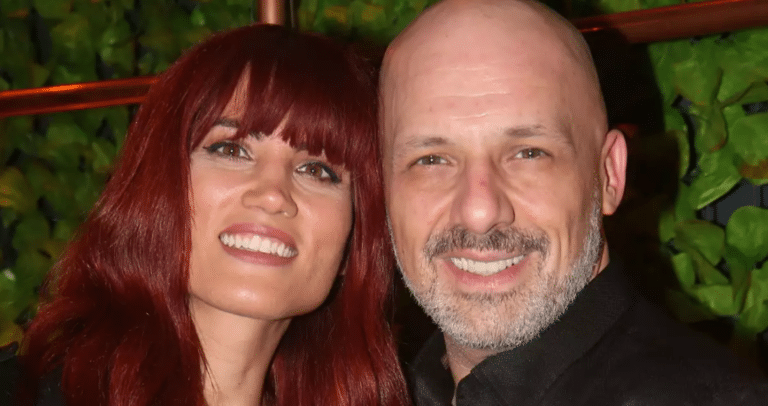 Νίκος Μουτσινάς – Μαίρη Συνατσάκη: Υπέγραψαν σύμφωνο συμβίωσης!