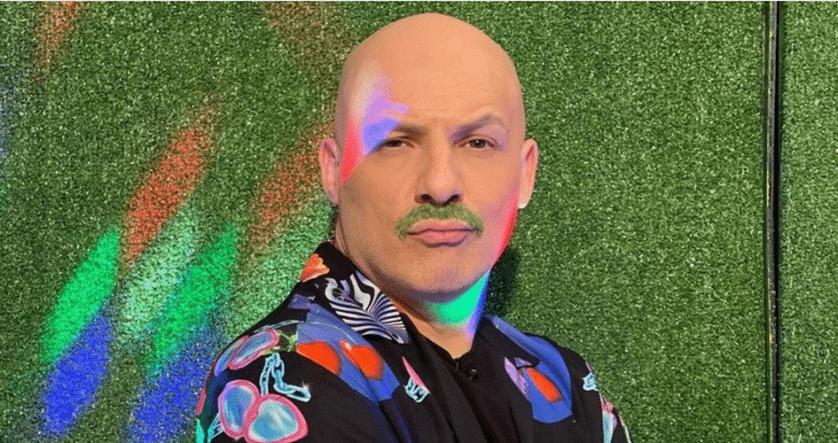 Νίκος Μουτσινάς: Το μήνυμα που έλαβε με αφορμή ανάρτηση κατά της ομοφοβίας και η αποστομωτική του απάντηση