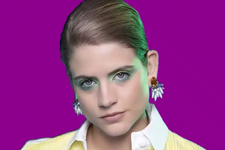 Δανάη Μιχαλάκη Άγρια… αλλά σέξi μέλισσα