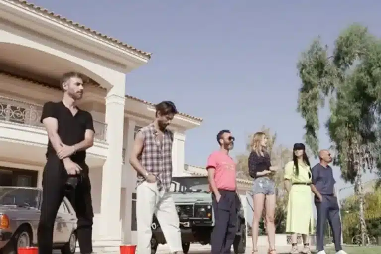 GNTM 4: Τα μοντέλα τα κάνουν μούσκεμα πριν μπουν στο σπίτι