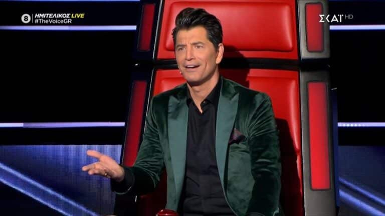 The Voice: Η γκάφα του Σάκη Ρουβά – Αποκάλυψε το ντουέτο έκπληξη του αυριανού τελικού (video)