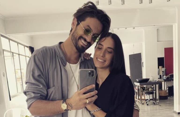 Ο ωραίος του GNTM Γιώργος Καράβας και η Ραφαέλα Ψαρρού: Η εκδρομή στον χιονισμένο Παρνασσό με τα παιδιά τους (Φωτογραφίες)