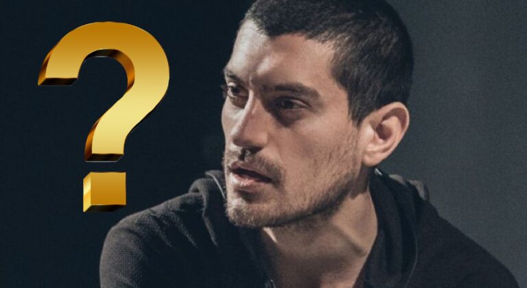 Ο Αργύρης Πανταζάρας ποζάρει μαζί με τον Αργύρη Αγγέλου – Μετά το πέρασμά του από τις «Άγριες Μέλισσες» και τον «Σασμό» δημοσίευσε μια φωτογραφία από την νέα του τηλεοπτική δουλειά