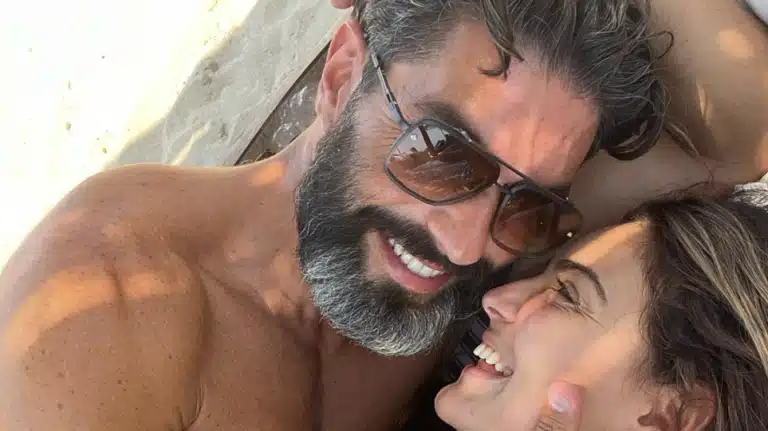 Βρισηίδα Ανδριώτου και Σπύρος Μαρτίκας: Οι διακοπές στην Πάρο, τα τρυφερά τετ-α-τετ και οι «αγώνες» Survivor