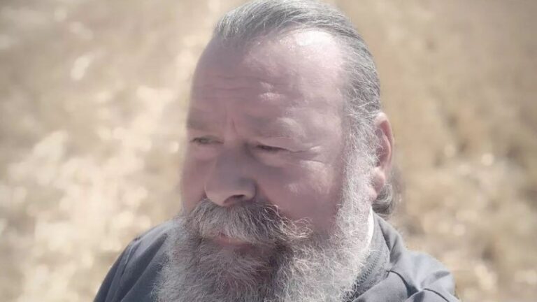 Αγνώριστος ο Κωστής Σαββιδάκης – Ο παπά Γρηγόρης των Άγριων Μελισσών έκανε διατροφή και αδυνάτισε