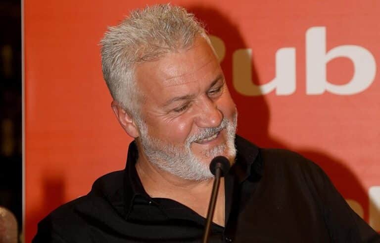 Σπύρος Πετρουλάκης: Στο νοσοκομείο ο συγγραφέας του Σασμού