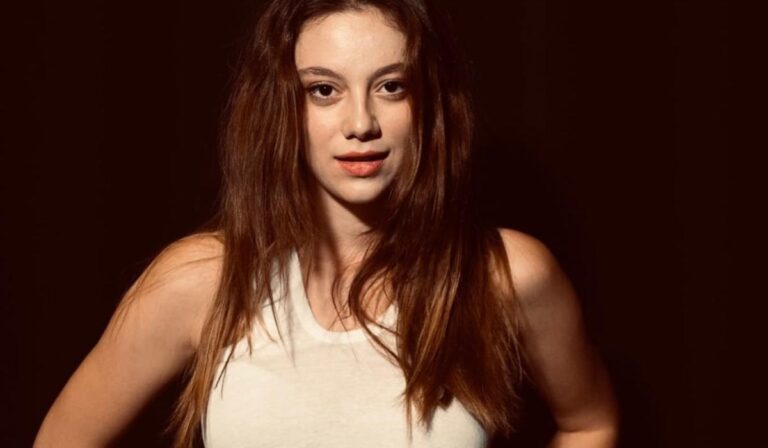 Παγιδευμένοι : Δείτε την μητέρα της Μυρτώς Ροδίτη – Σας θυμίζει κάτι ;