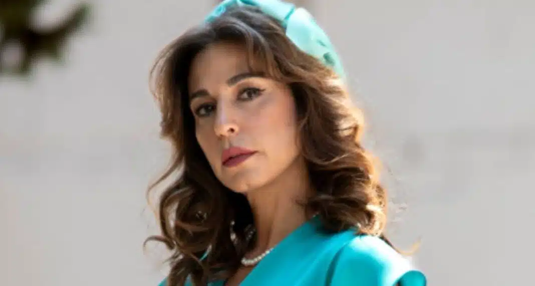 agios-erotas-spoiler-i-christina-allazei-onoma-ki-anoigei-kabare-1068x570 - DIAVASETO.GR