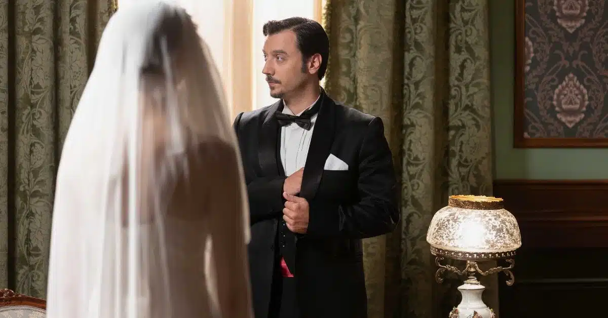 grand-hotel-o-asotos-iordanis-vazei-telika-vera - DIAVASETO.GR