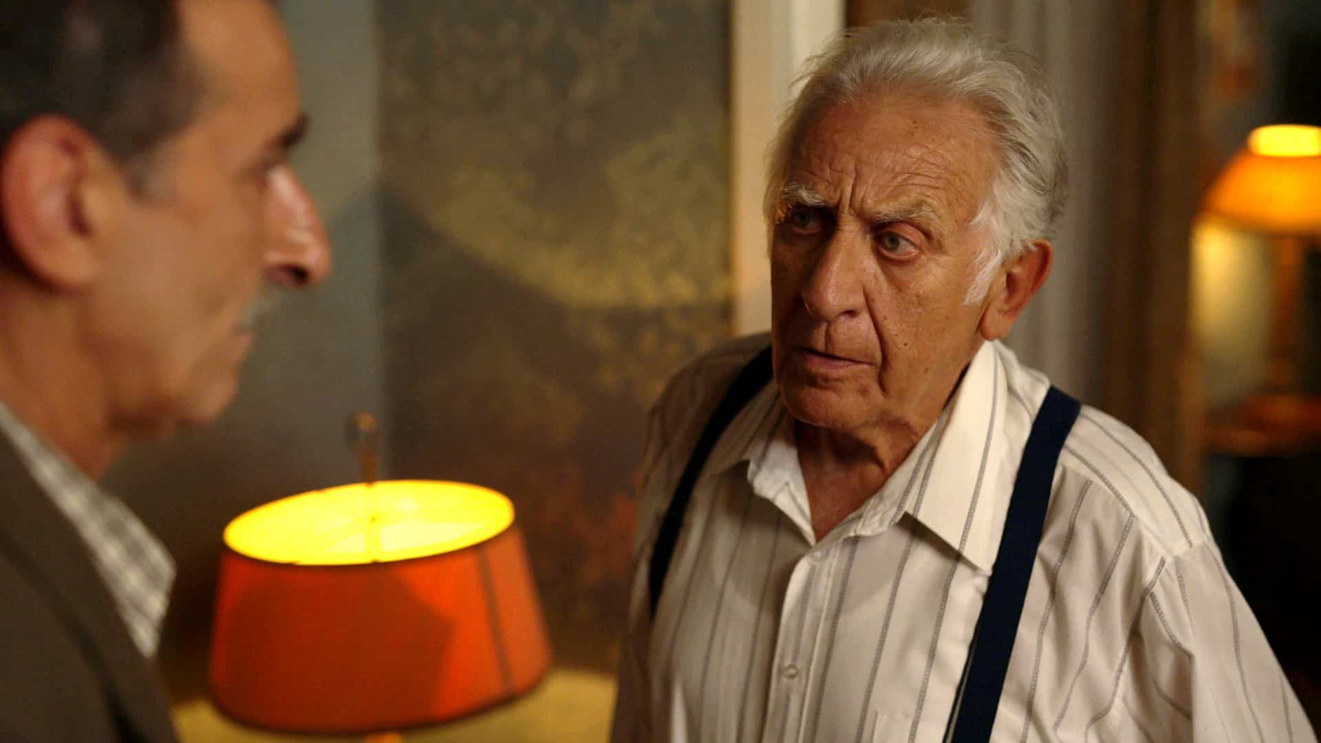 ΕΠΕΙΣΟΔΙΟ 32 4 - DIAVASETO.GR