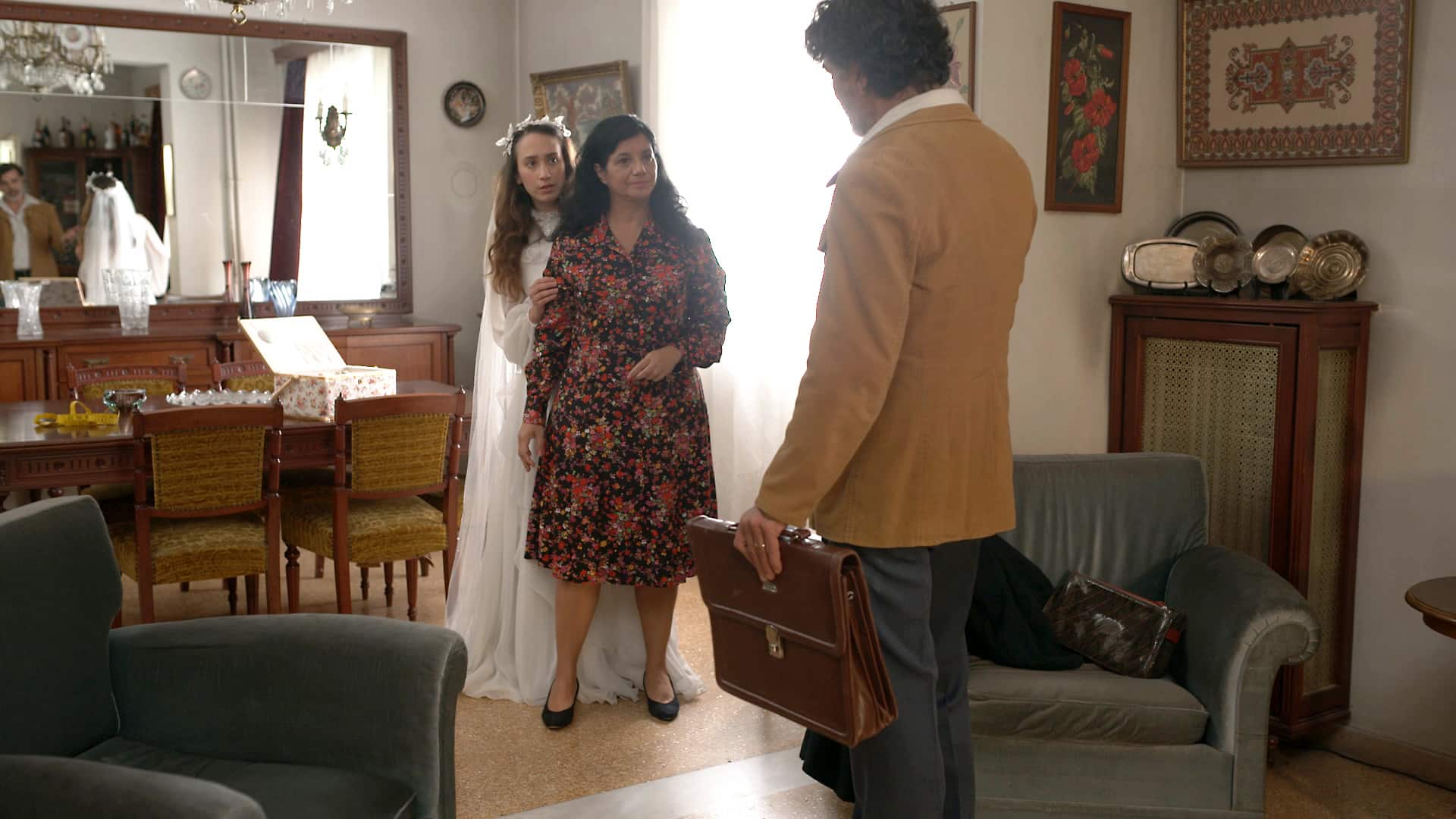 ΕΠΕΙΣΟΔΙΟ 44 9 - DIAVASETO.GR