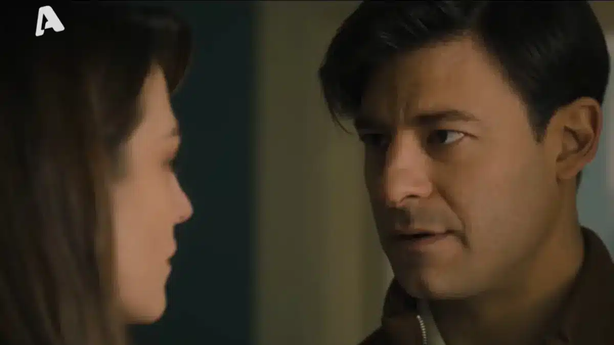 to-spiti-dipla-sto-potami-aggelosjpg - DIAVASETO.GR