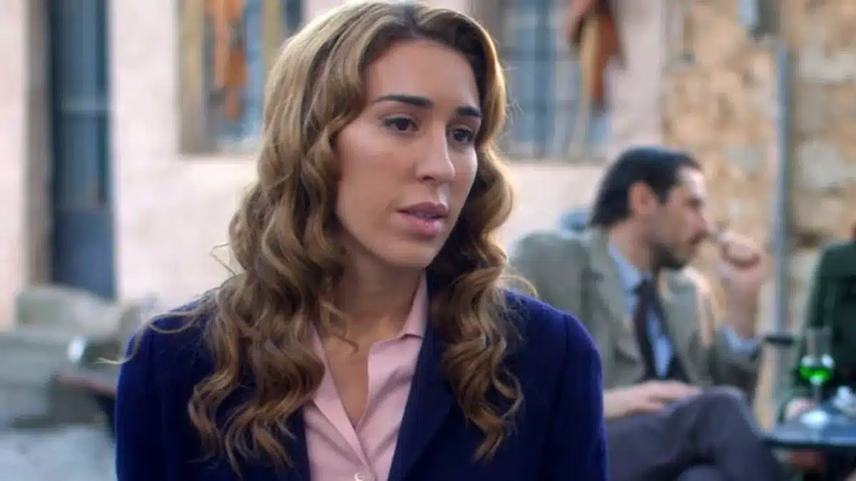 ΑΓΙΟΣ-ΕΡΩΤΑΣ-ΕΛΕΝΗ-3-1200x675 - DIAVASETO.GR